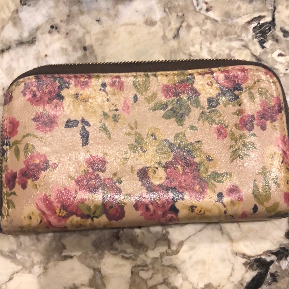 Patricia Nash floral wallet